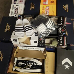 Shoes pallets available